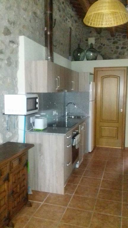 Can Carreras Albanya Exterior photo